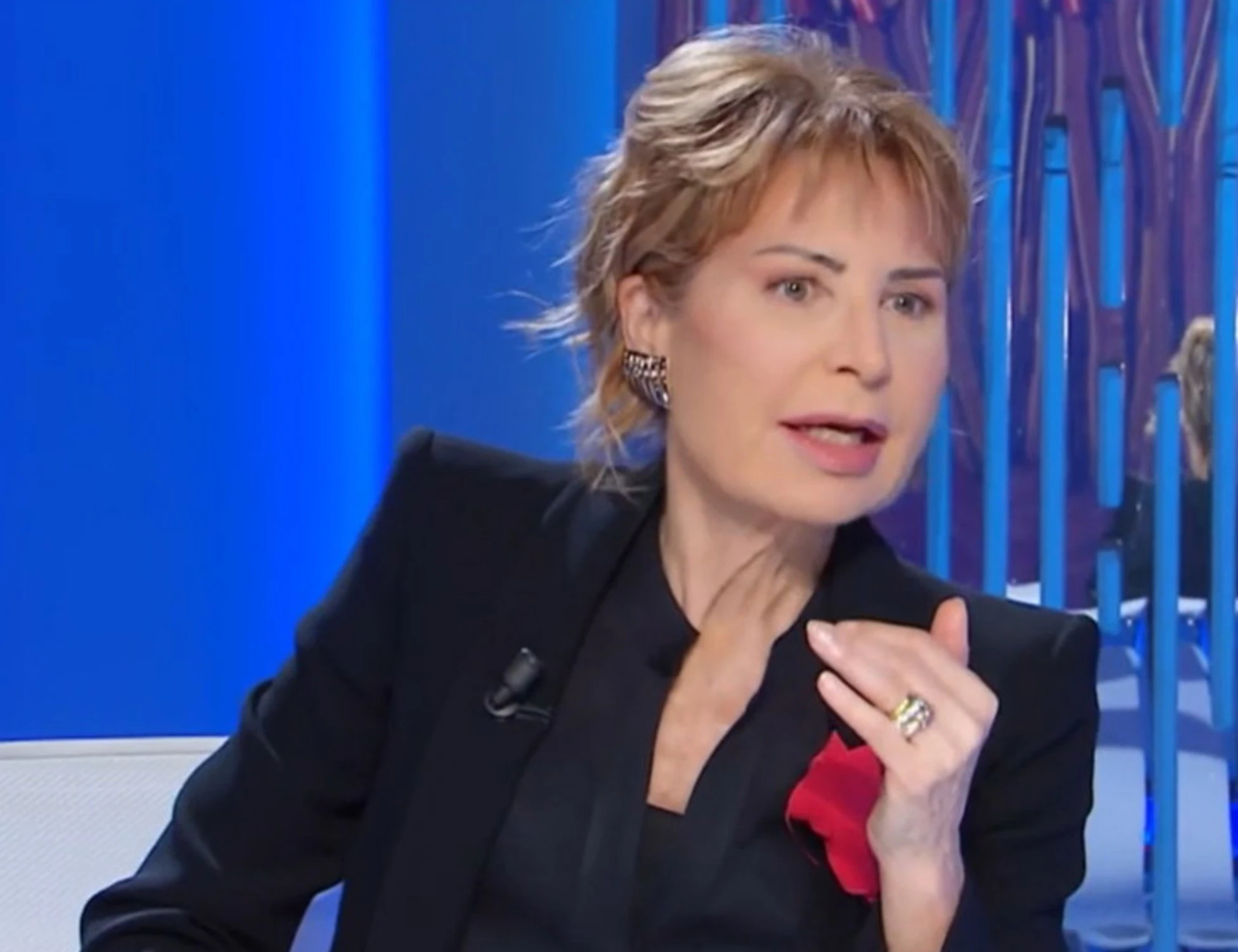 Lilli Gruber attacca, Bersani balbetta: imbarazzo a Otto e mezzo