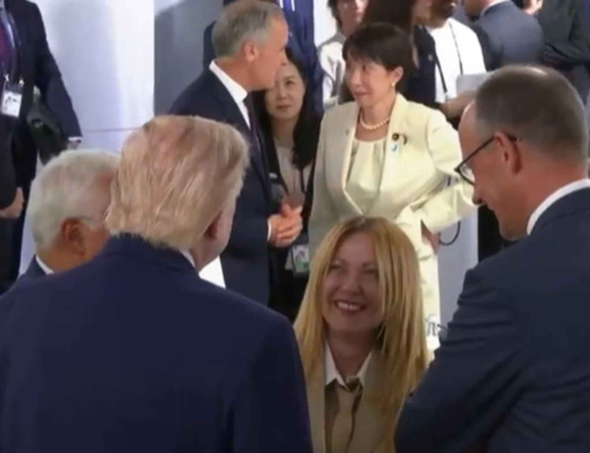 "No Donald, questo non è vero": Meloni e Trump, spunta il video