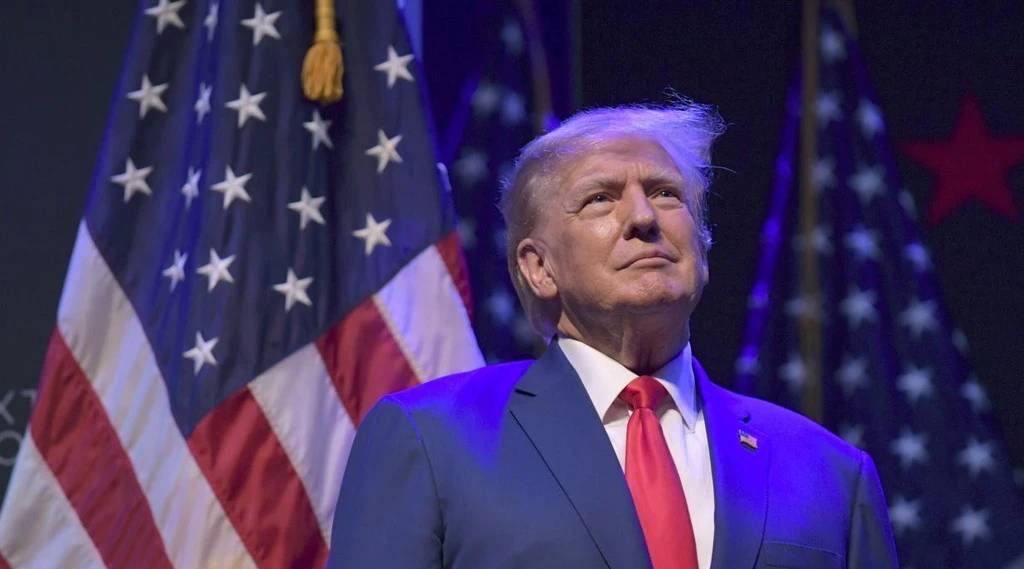 Donald Trump-choc: "Martedì mi arrestano. Manifestiamo, riprendiamoci il Paese"