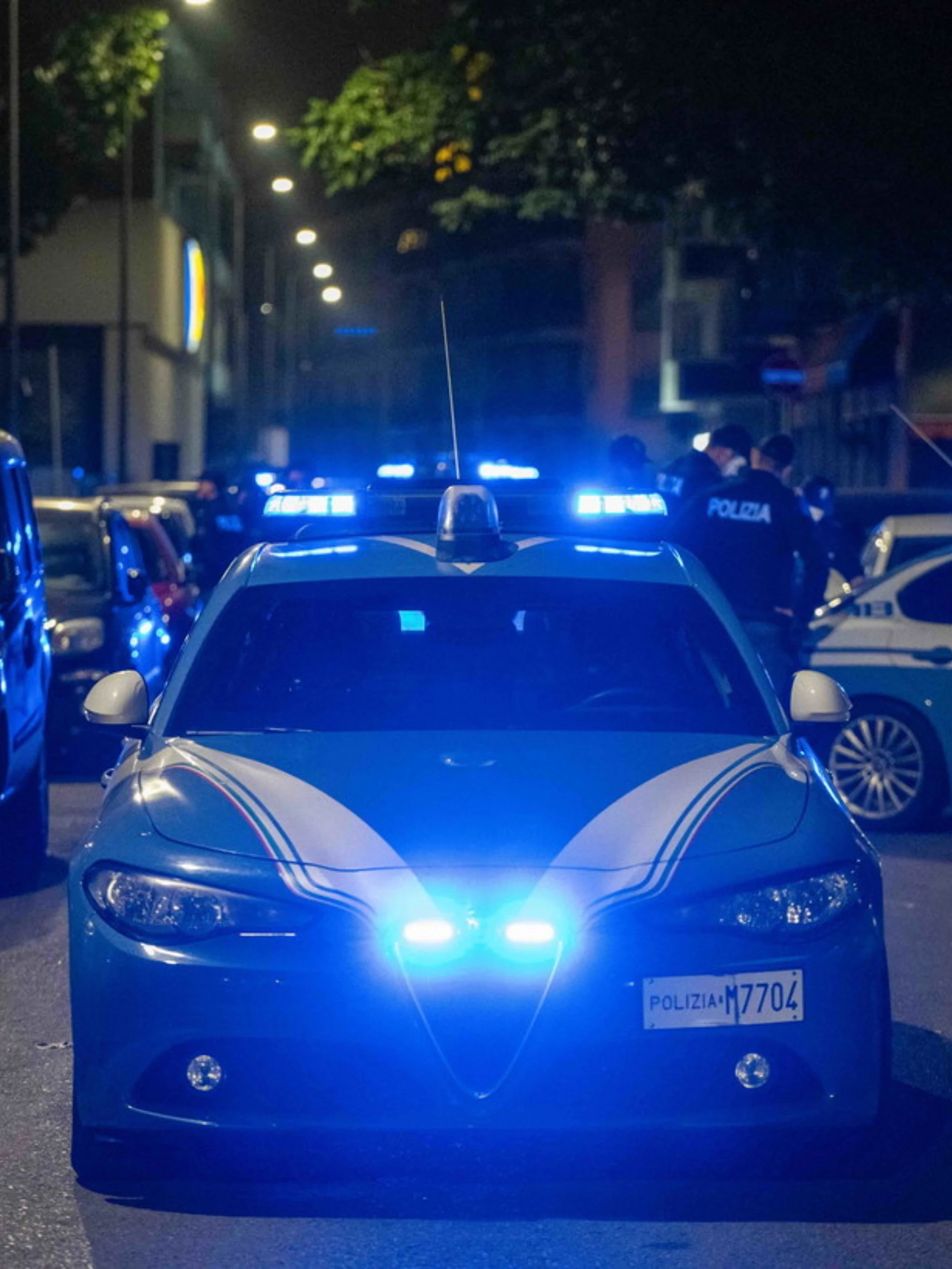 Torre del Greco, Suv contro volante: morto un poliziotto. Arrestato il pirata