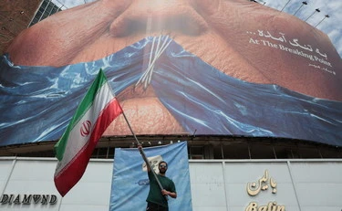 Iran, la guerra nel Golfo in diretta. 