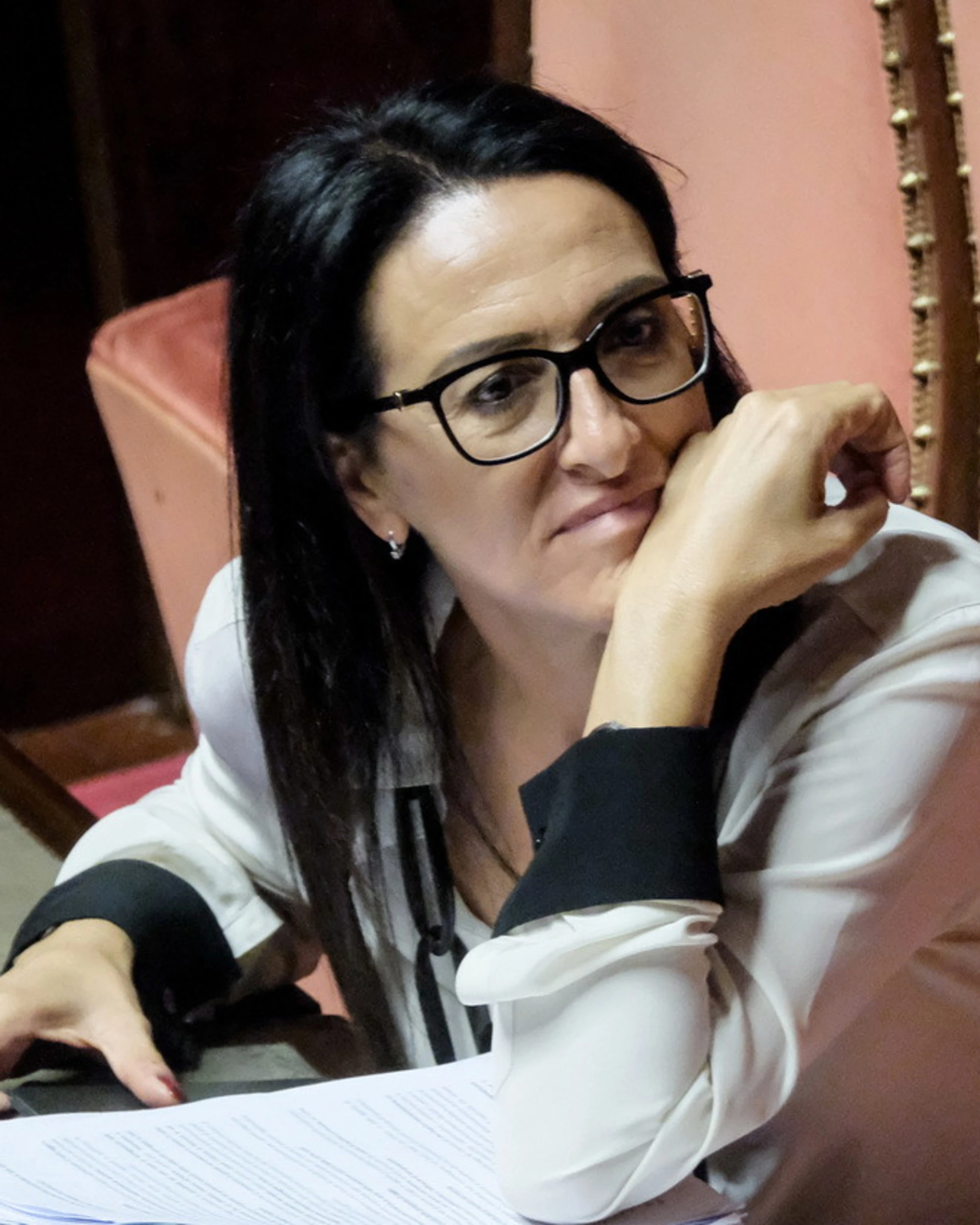 Valeria Valente del Pd insulta FdI: si scatena la rivolta, scatta l'esposto