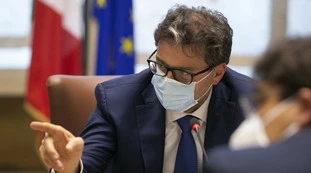 Giancarlo Giorgetti, lo sfogo con Mario Draghi: "Inizia a esserci insofferenza", la bordata contro i virologi