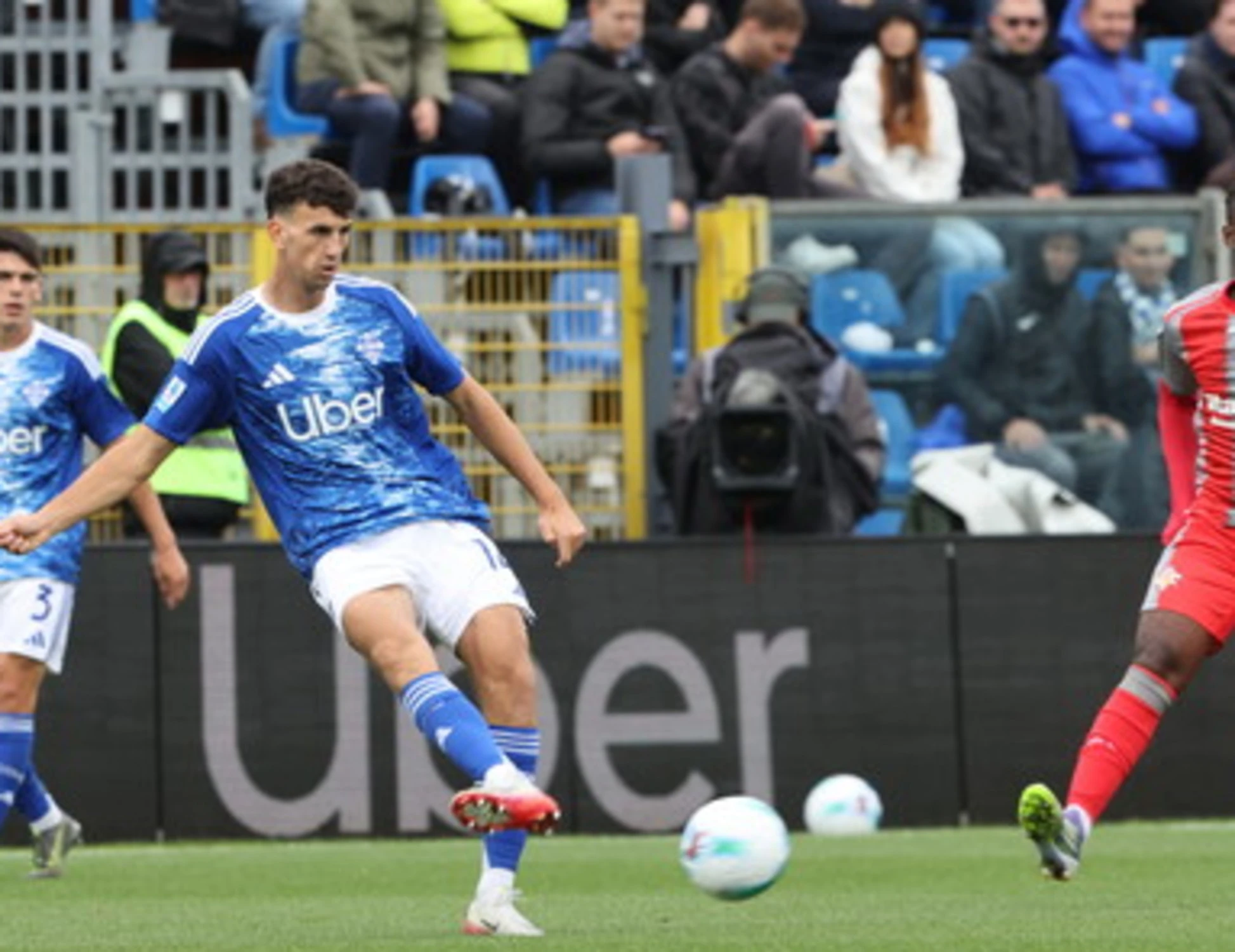 Serie A, Como-Cremonese 1-1 nell'anticipo
