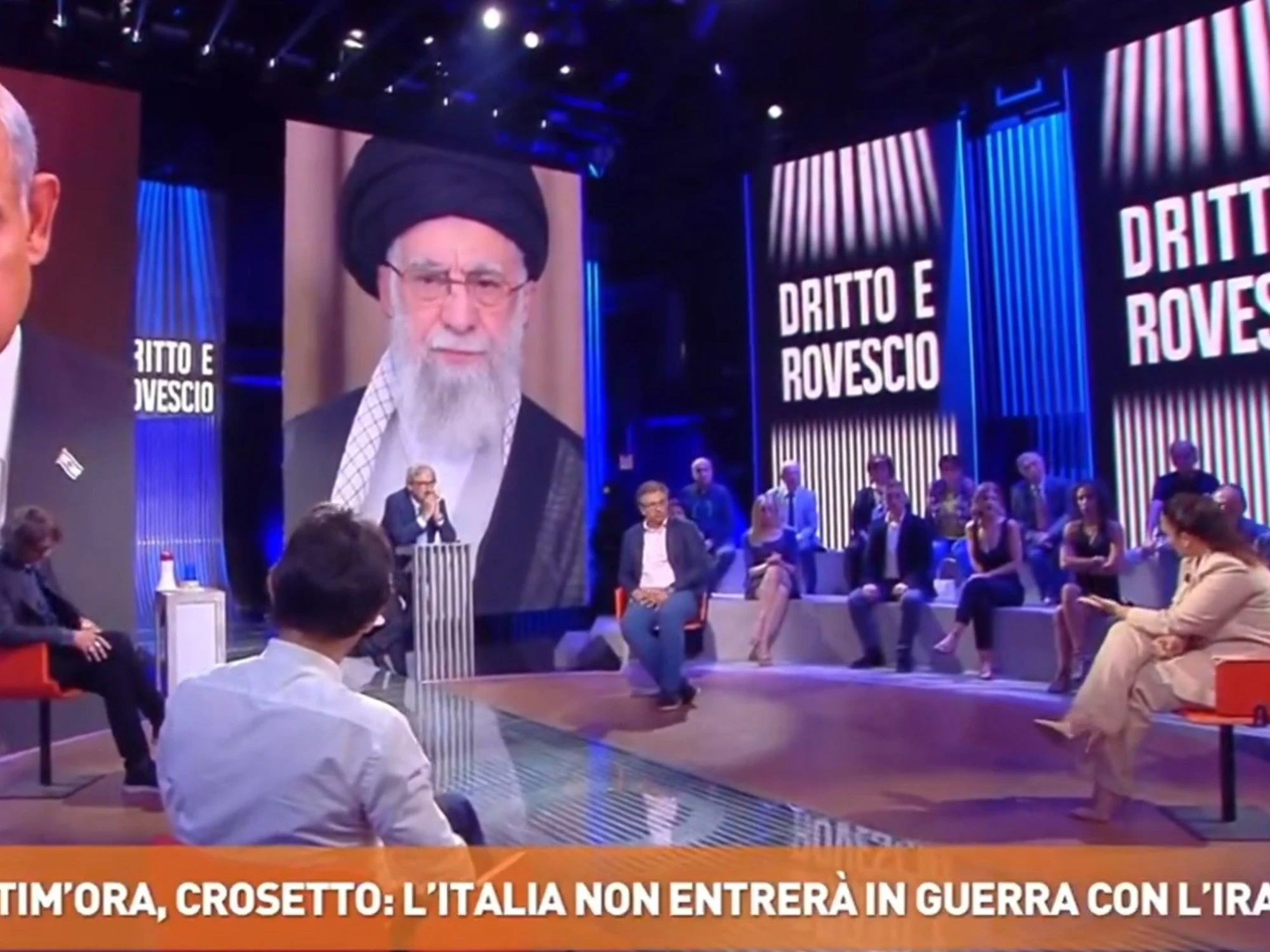 Dritto e Rovescio, il ragazzo iraniano spazza via la sinistra: "Io sono contento"