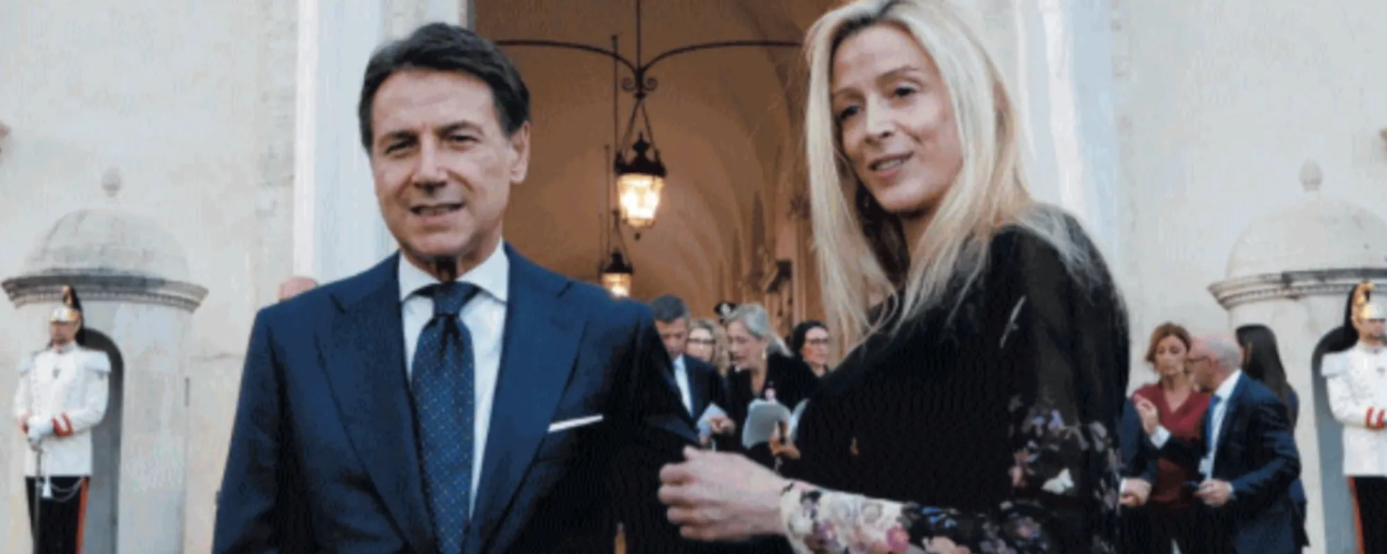 Leggi l'articolo: Ecco chi pagherebbe l'affitto della casa di Giuseppe Conte: mistero, sospetti e dubbi sul catasto