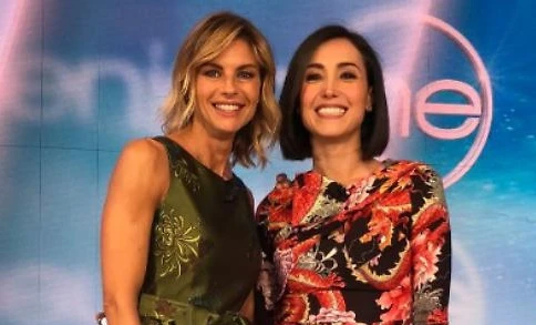 Vieni da me, Martina Colombari in studio così: un look molto audace, pubblico in delirio