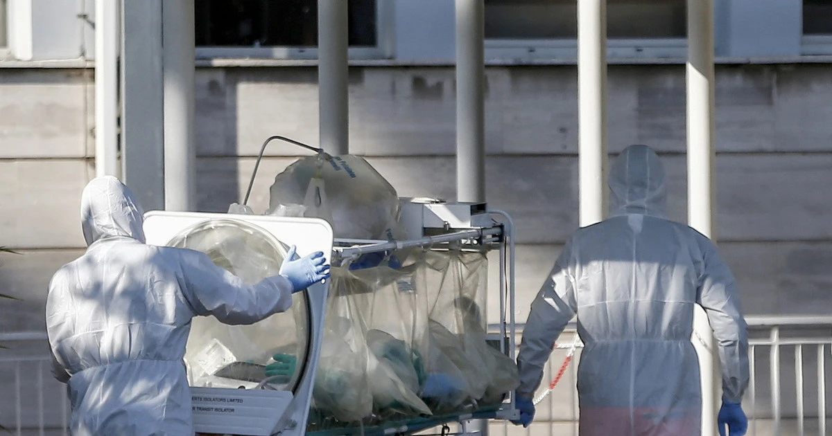 Coronavirus, il falso mito: "L'alcol non vi protegge dal contagio ma vi indebolisce"