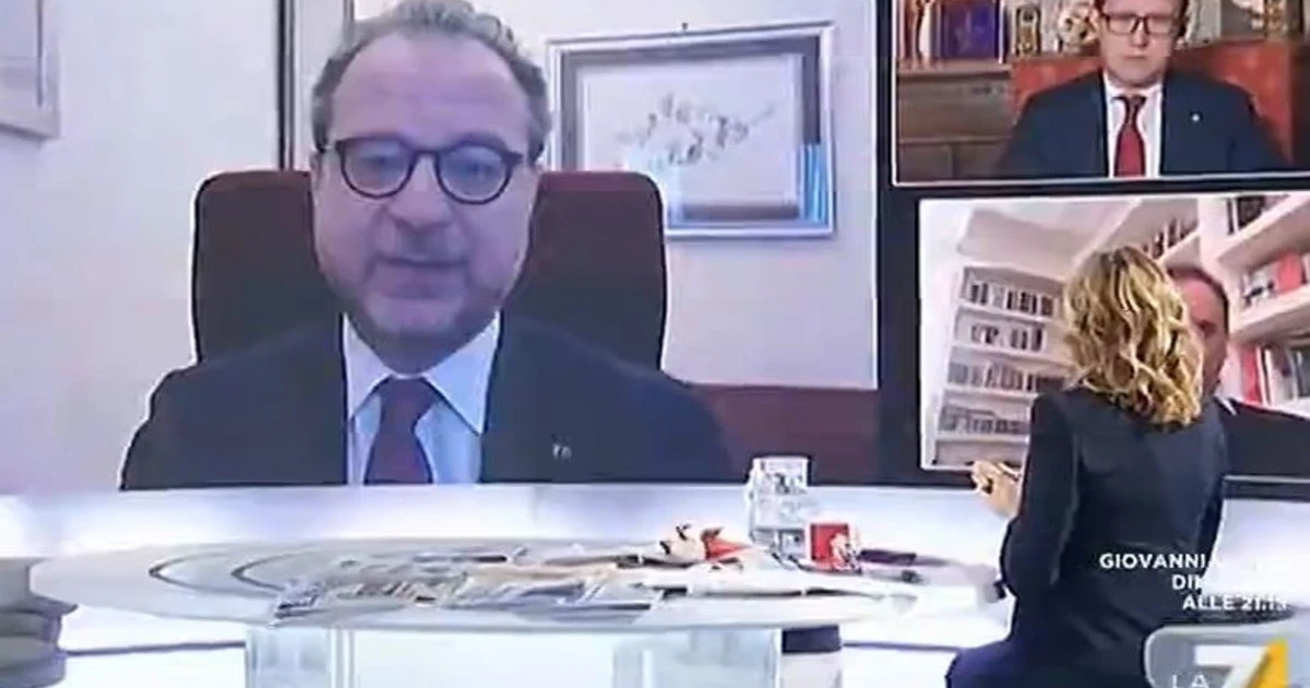 L'aria che tira, Myrta Merlino a Mulè: "Non essere così arrabbiato. Che problema c'è?". Berlusconi e Conte, la battutaccia