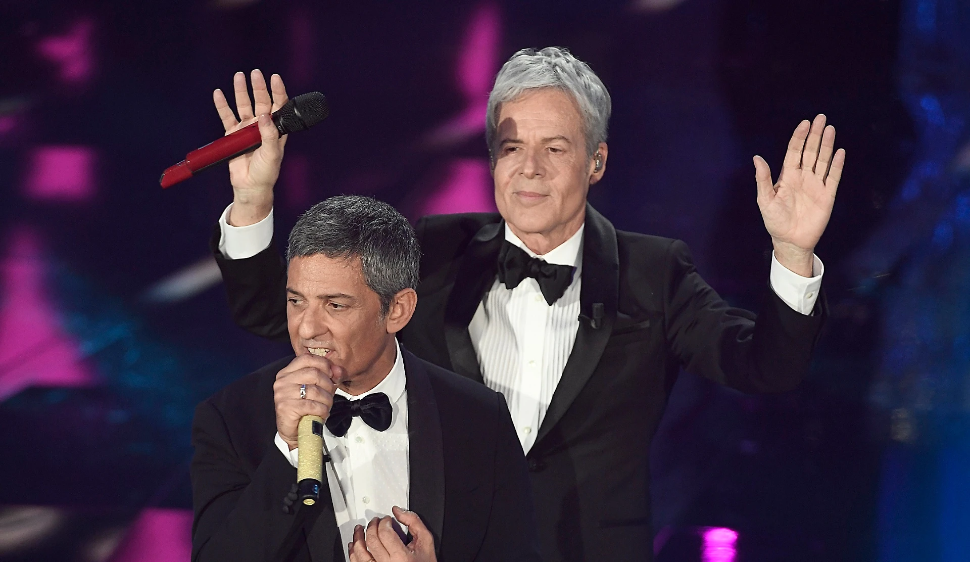 Sanremo 2018, share al 47,7% per la seconda serata: senza Fiorello la kermesse tiene, ma rallenta