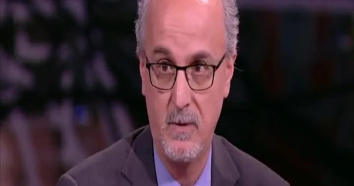 Pierluigi Lopalco a In Onda, scintille con Luca Telese: "Guadagna di più all'università? Allora perché si candida"