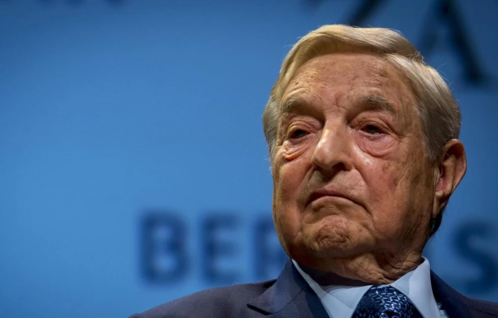George Soros alla Corte di Strasburgo contro la legge di Orban per fermare l'immigrazione