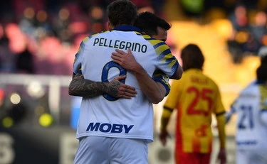 Parma in rimonta, colpo-salvezza a Lecce: finisce 1-2