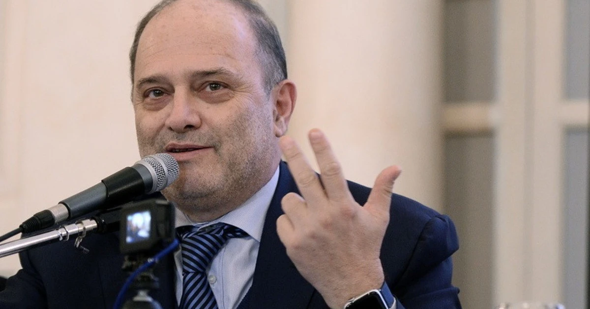 Franco Bechis, il premier contro i furbetti del vaccino: "Ma tocca al governo imporre le regole"