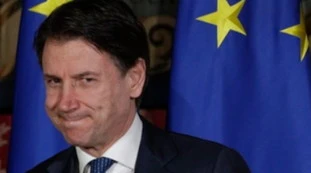 Giuseppe Conte, malumore nel Pd: "È lui il rappresentante del cadornismo, accentra poteri e scarica responsabilità"