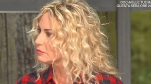È sempre mezzogiorno, Antonella Clerici e la pandemia: "Sono agitata, non ne ho motivo". Un toccante sfogo su Rai 1