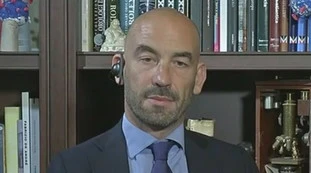 Matteo Bassetti, "io sono...": fermo-immagine impensabile, cosa appare sulla sua scrivania