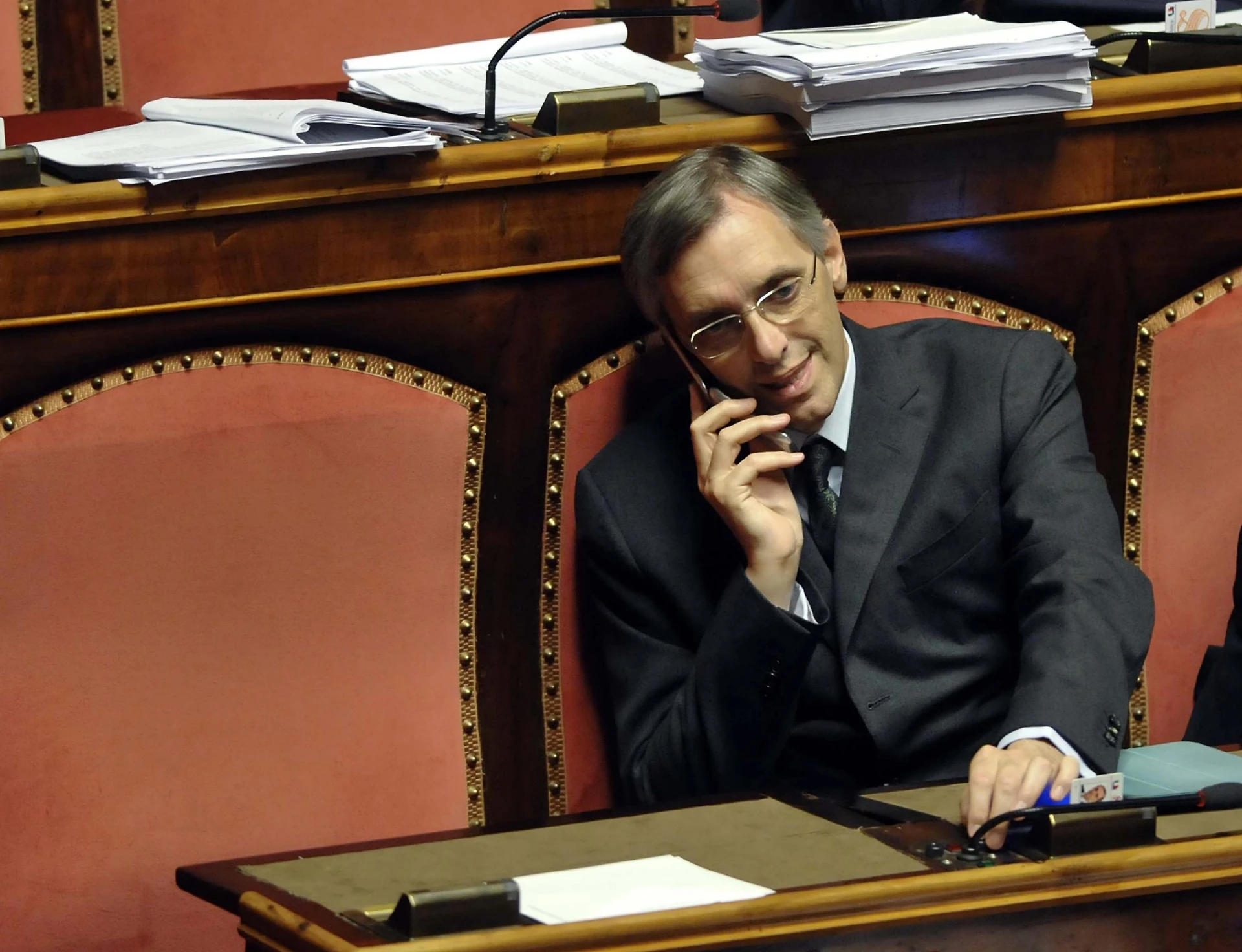 Berlusconi, la soffiata di Ghedini: "Salvato da Strasburgo, istanza di riabilitazione o candidatura con riserva"