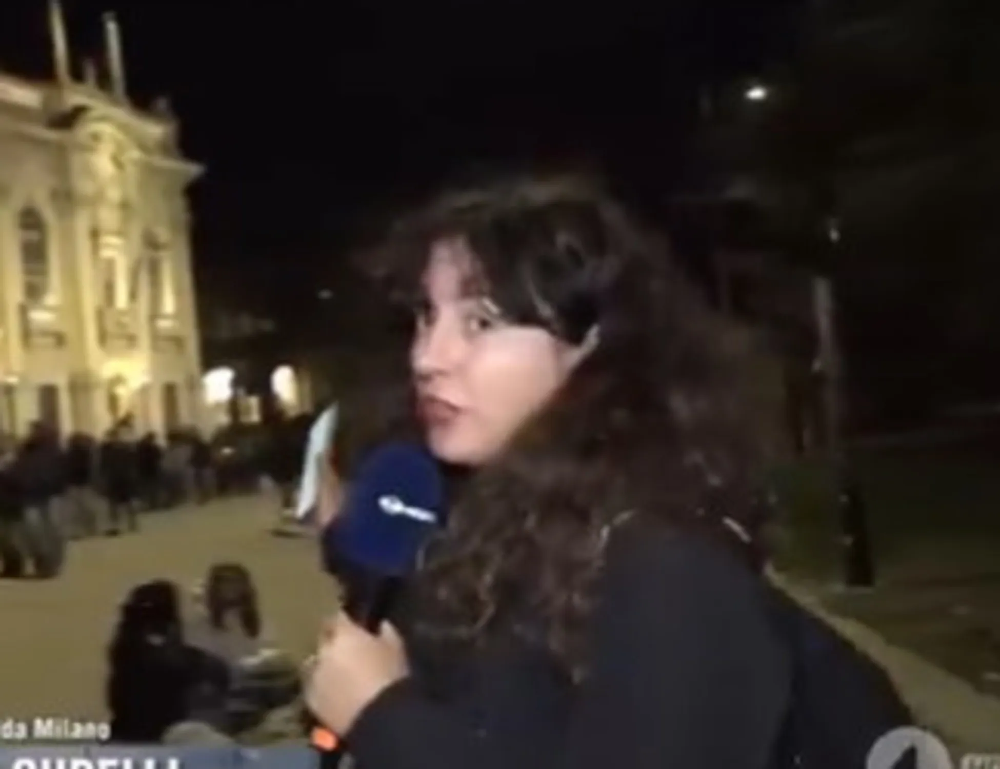 Leggi l'articolo: "Cosa stanno urlando in piazza". La prova della follia politica