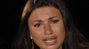 Temptation Island, Manuela contro Stefano: "Uno schifo di persona", umiliante e privatissima rivelazione