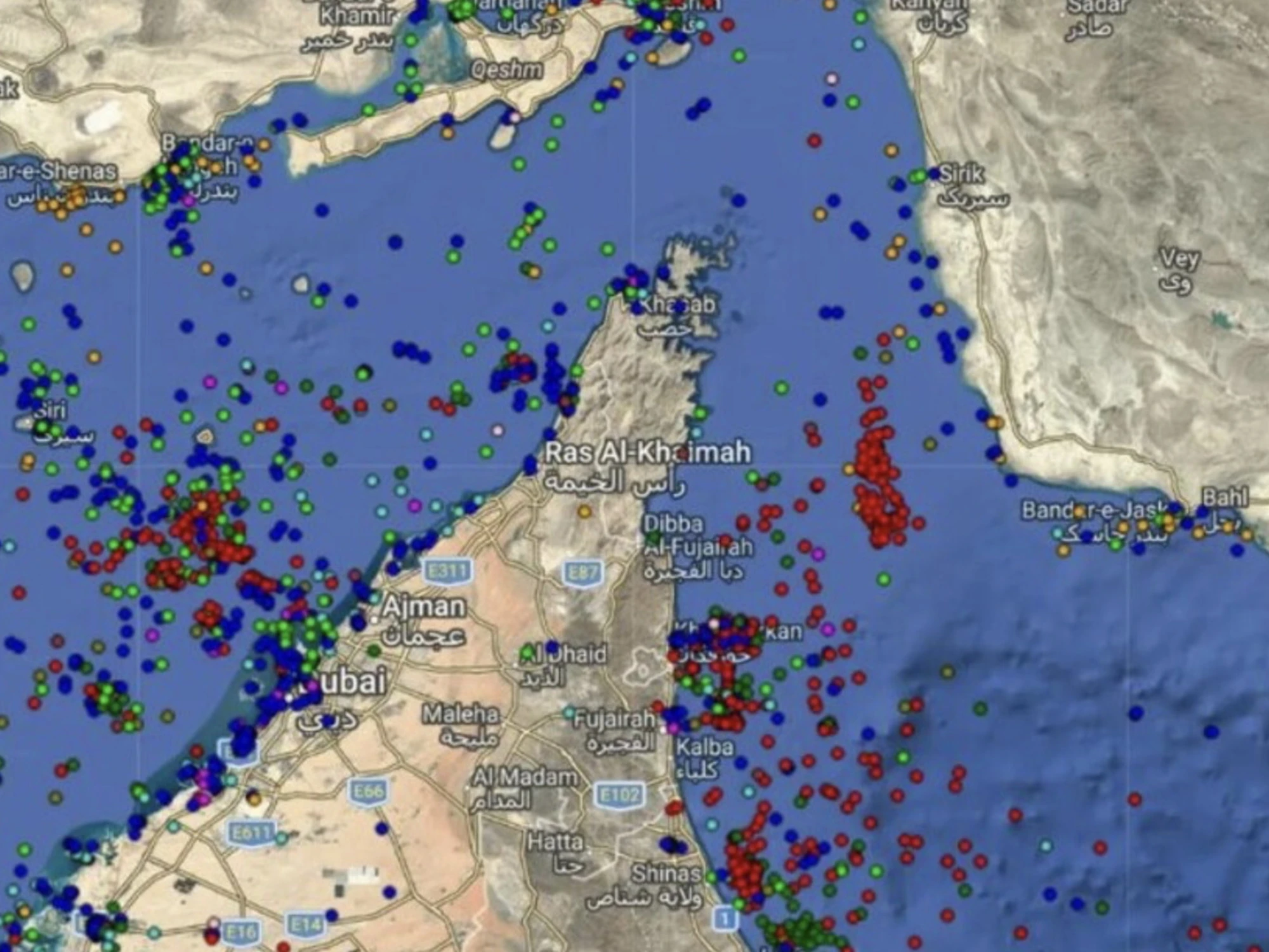 Iran, Guerra nel golfo, la diretta: petroliera cinese attraversa lo stretto di Hormuz