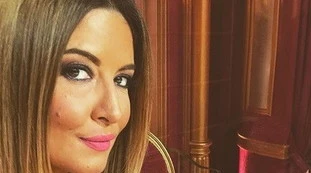 Selvaggia Lucarelli, sfregio a Matteo Salvini che fa beneficenza: "Curatelo, il vero senzatetto è lui"