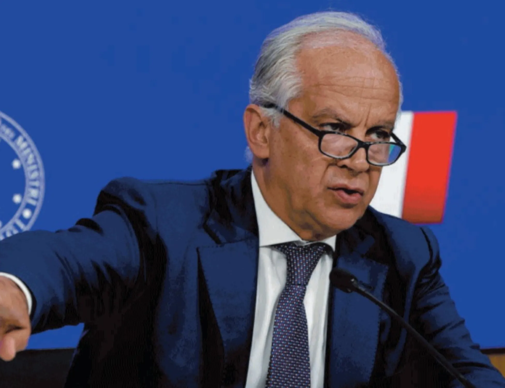 Piantedosi gela la sinistra: "Qui 20 dublinanti l'anno"