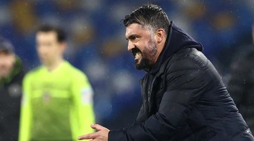 Napoli, "urla e pugni contro il muro". Lo sfogo di Gattuso contro i giocatori nello spogliatorio: "Non avete le p***e"