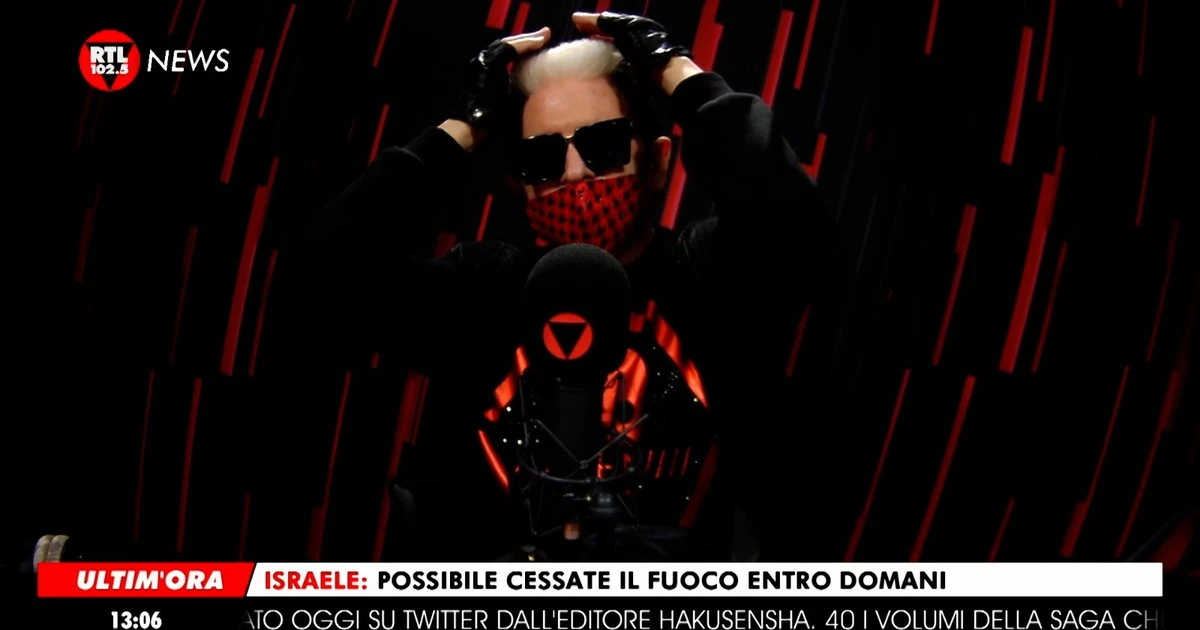 Cristiano Malgioglio, il conto alla rovescia: tra pochi giorni il nuovo brano-bomba. Cosa svela la gola profonda