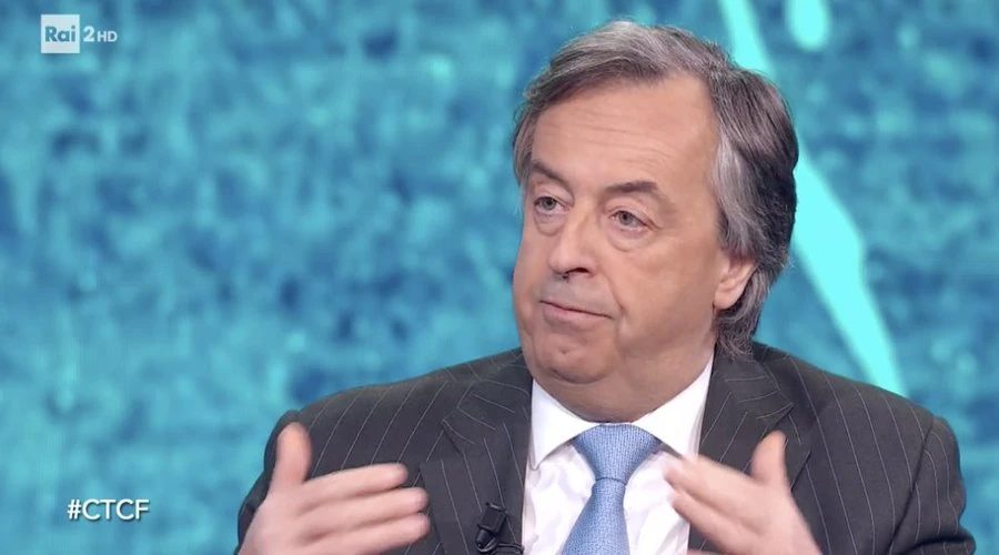 Che tempo che fa, Roberto Burioni: "Virus in Cina trasmesso pure da chi non ha sintomi, speriamo non arrivi"