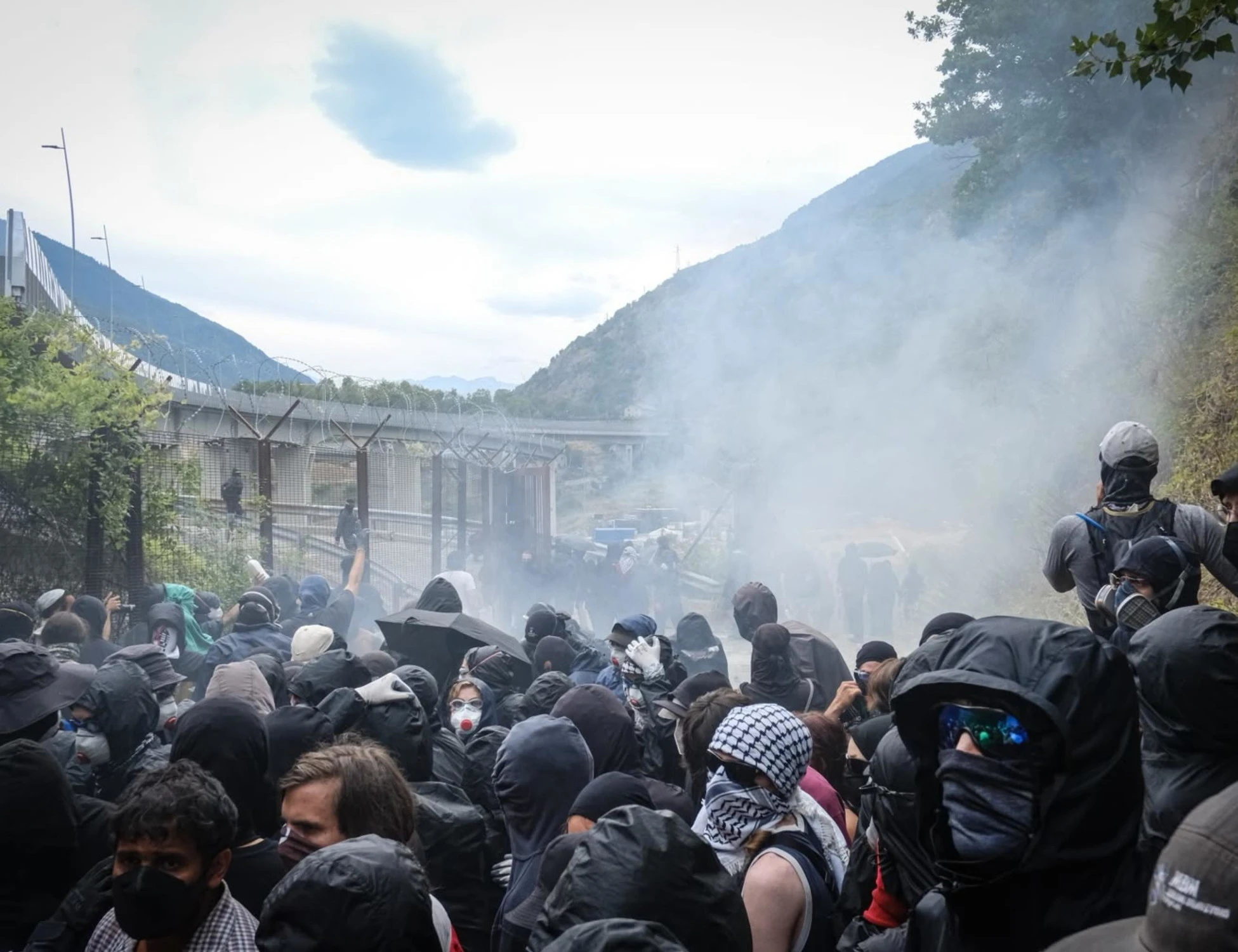No Tav, clamorosa ammissione: "Siamo tutti responsabili delle violenze"