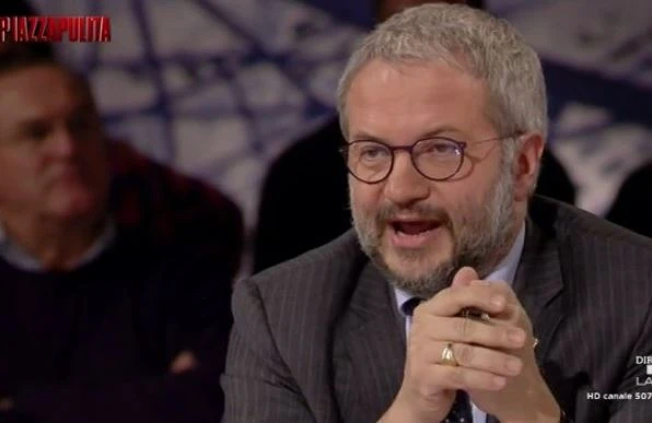 Claudio Borghi stronca la manovra: "Se fossi andato io a trattare uscivamo col 4,2 per cento"