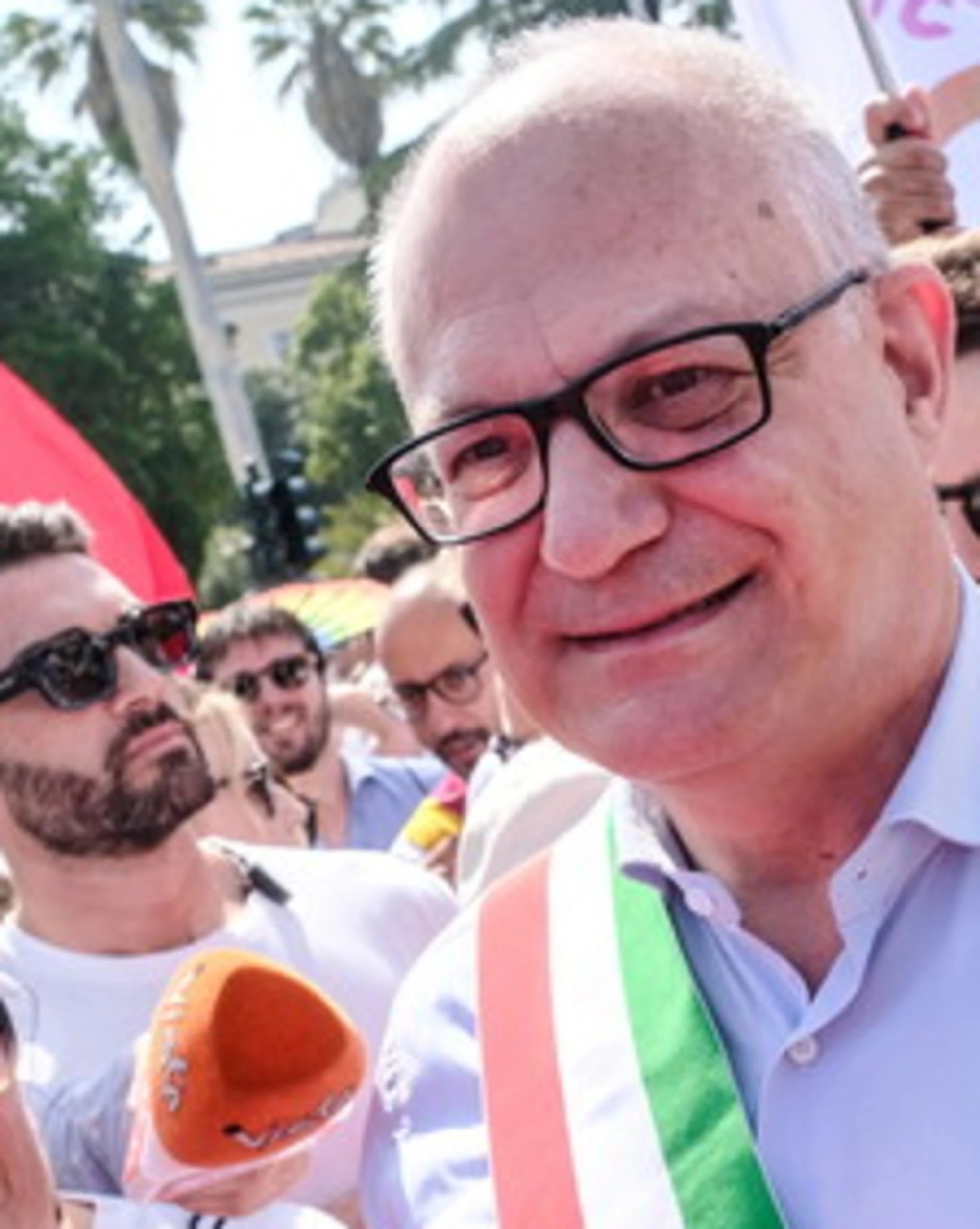 Roberto Gualtieri nel mirino di Lega e FdI: "80mila euro al Pride, ora basta"