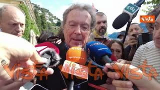 https://media.liberoquotidiano.it/TNc7--5tXjZInj-yxG3ngG7VtwZIHJK0k5BafIQ0A28/width:800/quality:90/aW1hZ2VzLzIwMjUvMDkvMDUvMTAzMTMyOTI2LTZlOWMyMzQwLWY1OWEtNGIyNS1hNmQ4LTY0OGMyMmNlZDE5Mi5qcGc.webp