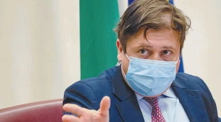 Pierpaolo Sileri a Senaldi: "Riapriamo, e a giugno torneremo a vivere davvero". Covid, l'unico che Draghi non deve sostituire