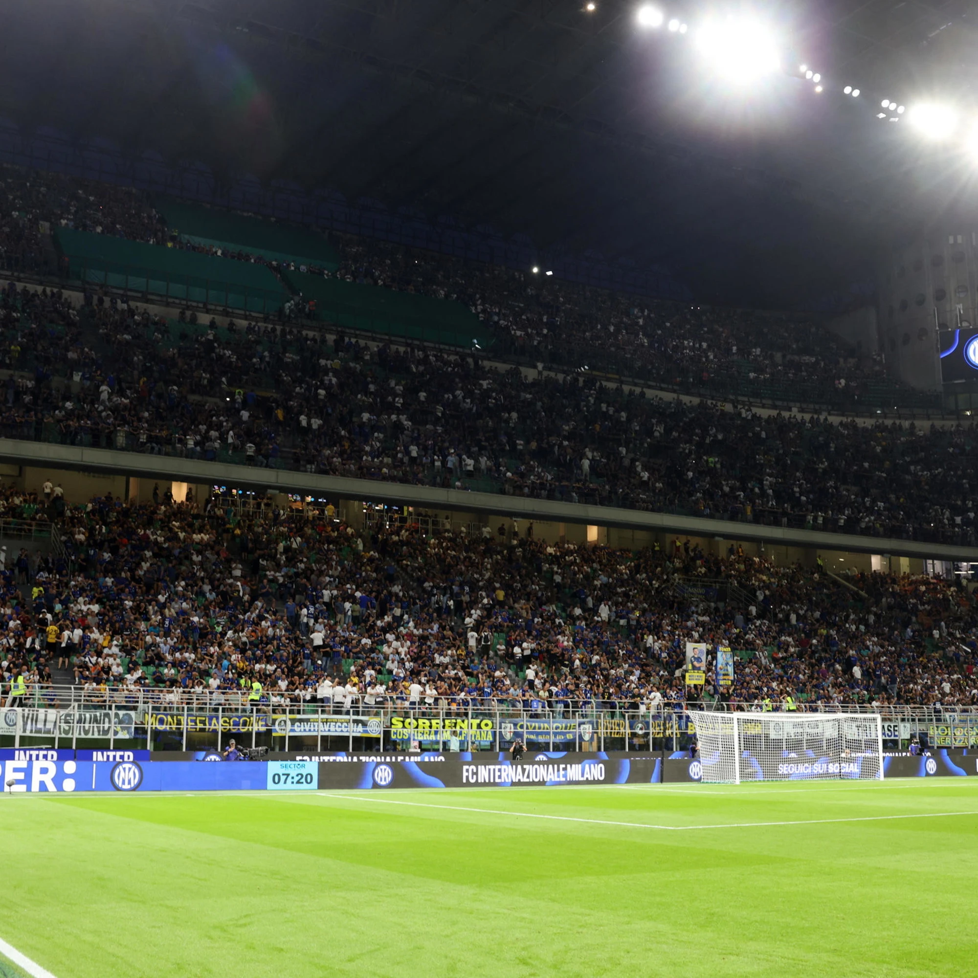 La mappa politica del tifo: Milano a destra, Napoli 5Stelle