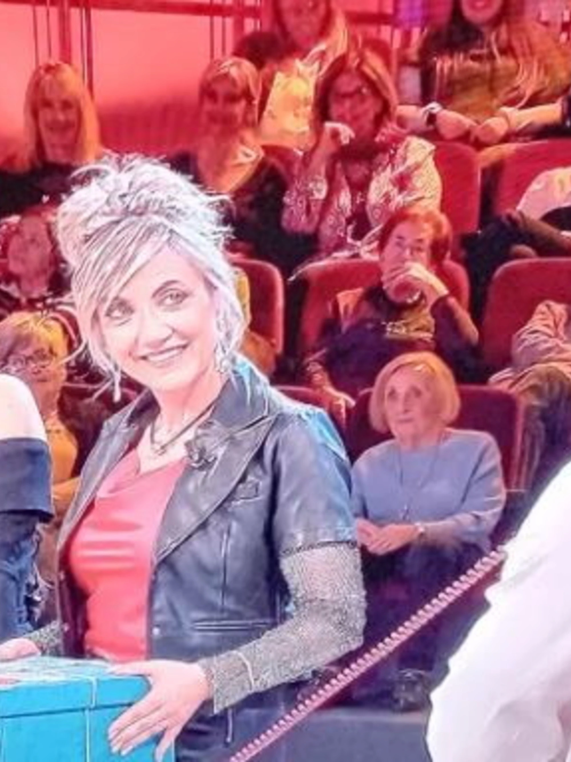 Affari Tuoi, sconcerto per Lucia: "Tuo marito non lo saprà"