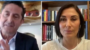Coprifuoco, il ristoratore a L'aria che tira: "Ora legale? Questa è cattiveria". Pd e Speranza demoliti, la Morani sbianca