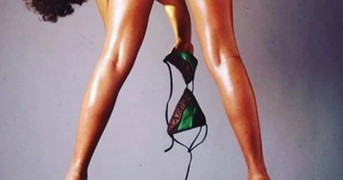 Cristiano Malgioglio, la foto da impazzire: "Di chi sono queste gambe? Ieri così, oggi è famosissima e amatissima in tv"