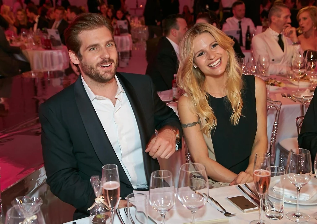 Michelle Hunziker e Tomaso Trussardi derubati a Forte dei Marmi