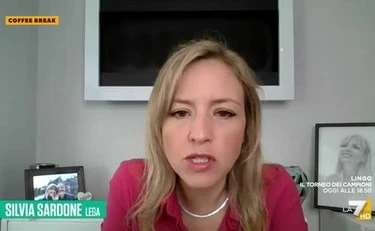 Silvia Sardone, "folle epidemia di censura": Natale sfregiato, lo sfogo