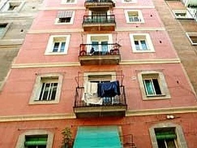 In condominio non solo liti banali, ora arriva anche lo stalker della porta accanto