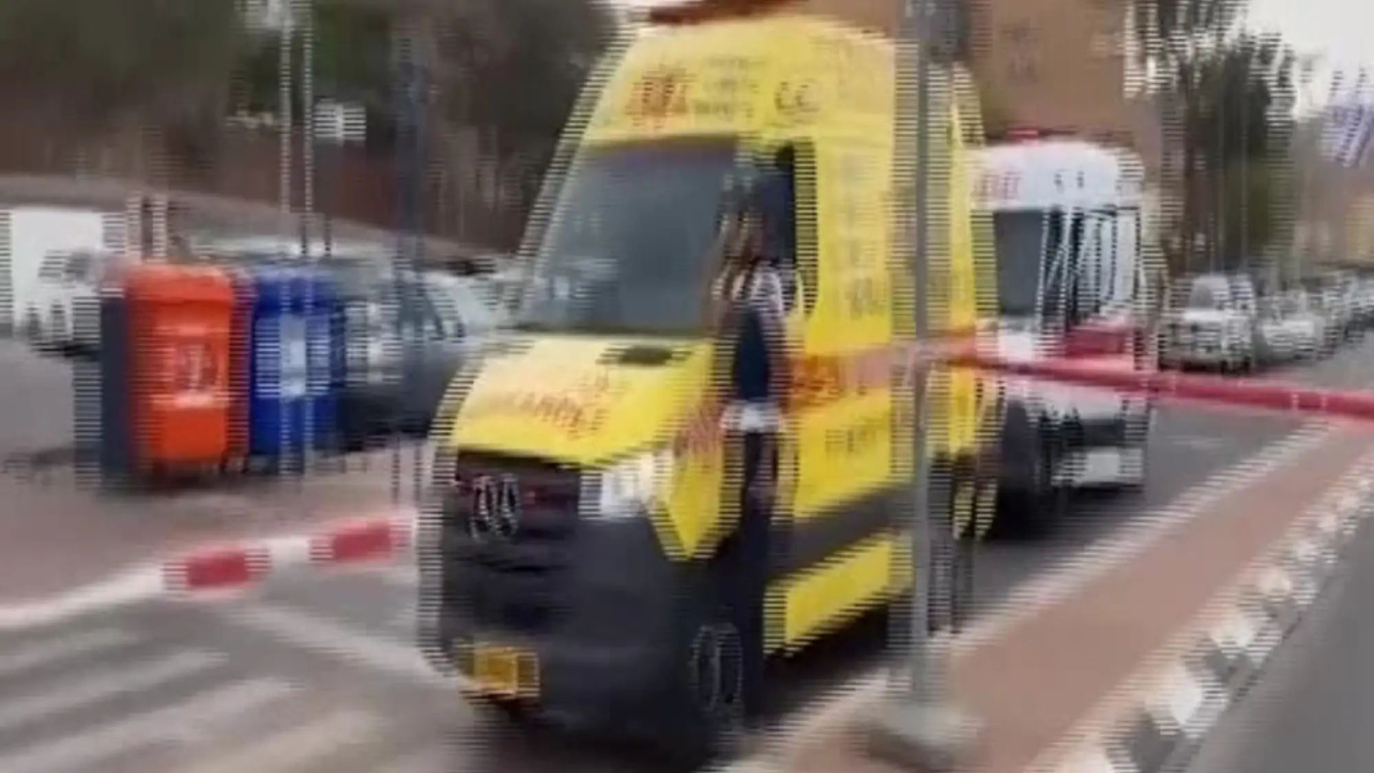 Israele, la voragine lasciata da un missile iraniano