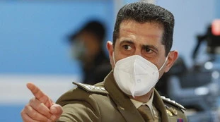 Coronavirus, il commissario Figliuolo: "Come fate a dormire la notte?", chi abusa del vaccino