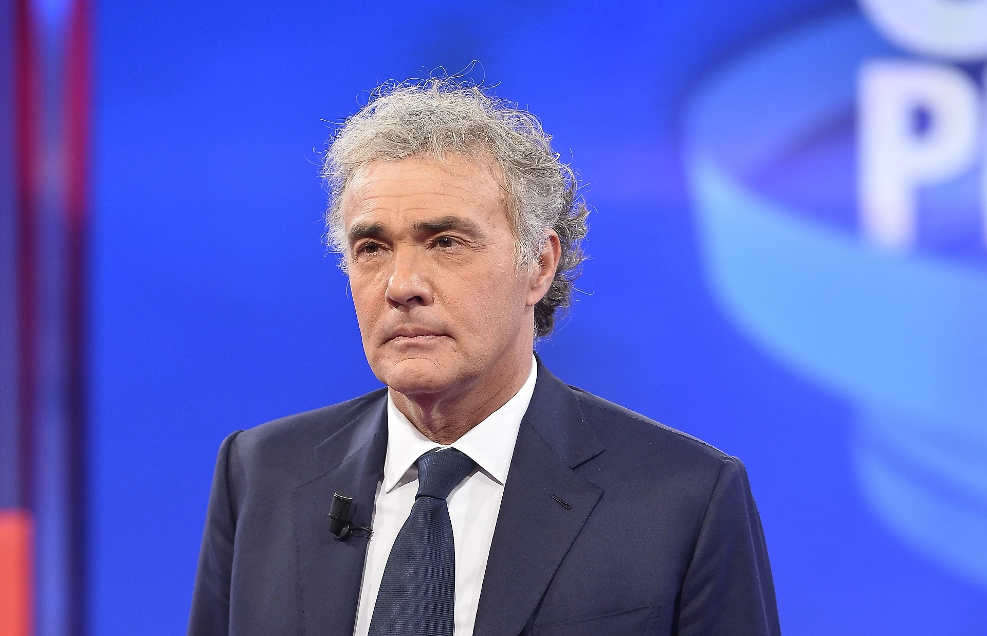 Massimo Giletti, addio Non è l'Arena. Nuova bomba su La7: "Torna in Rai". Sì, ma non dove si pensava