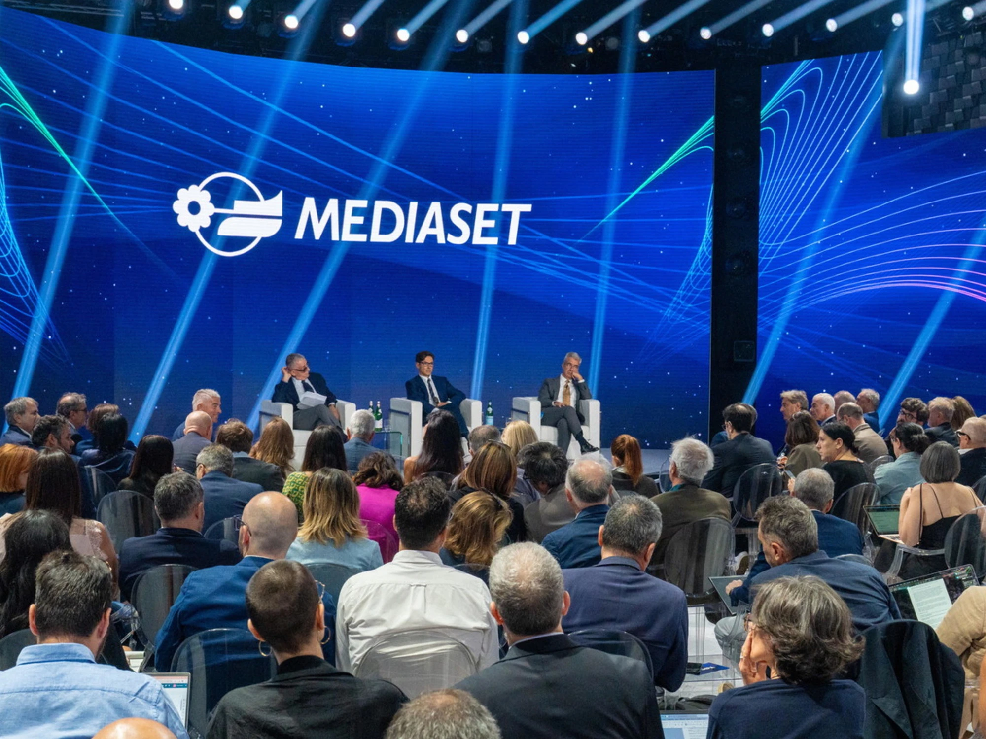 Mediaset, Pier Silvio Berlusconi svela i palinsesti: doppio Milo Infante, un clamoroso ritorno (e la frase su Mentana)