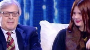 Vittorio Sgarbi, con la figlia Evelina finisce in disgrazia (per colpa di Alfonso Signorini)
