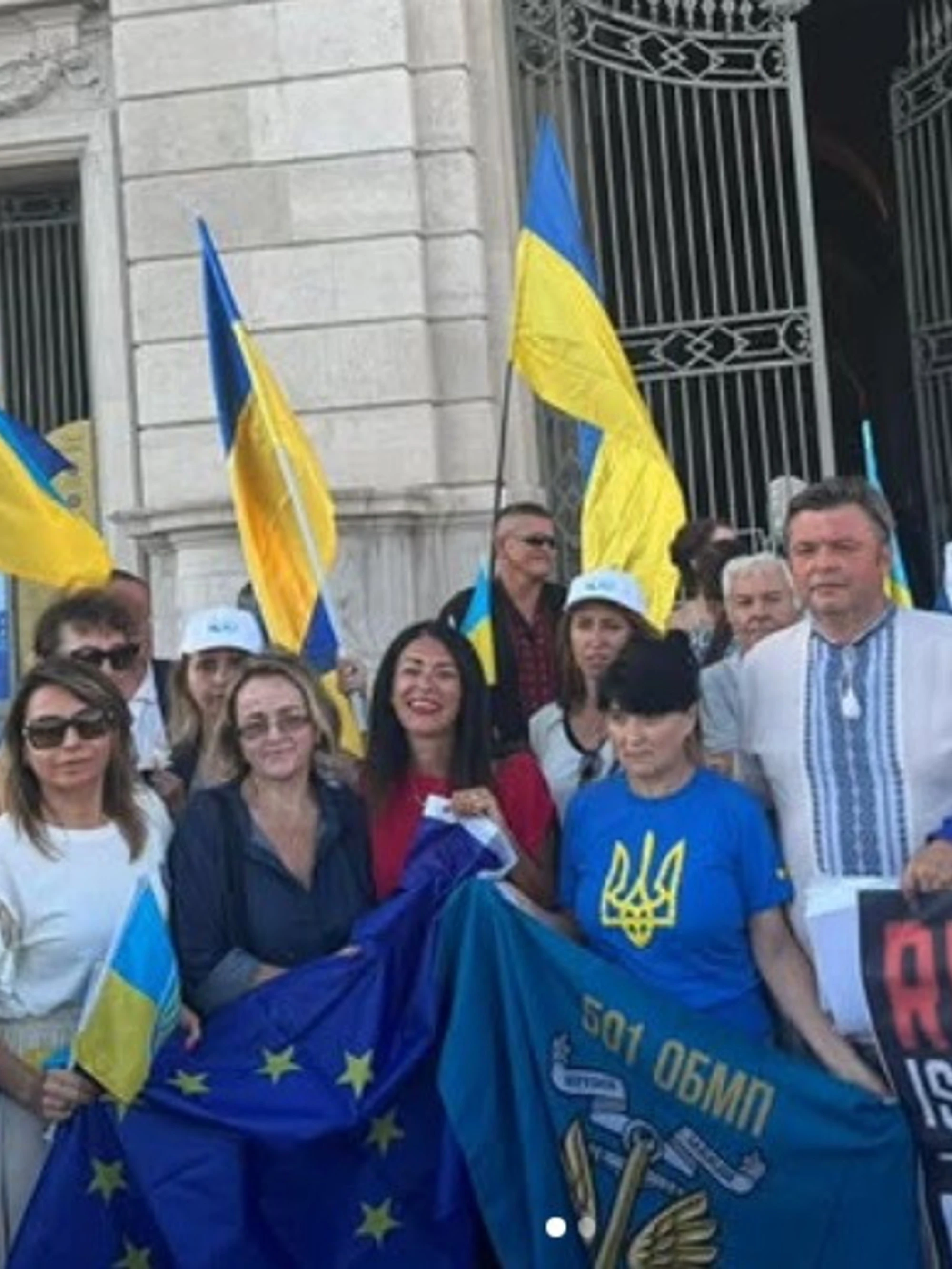 Pina Picierno e il neonazista: nella foto il disastro della dem