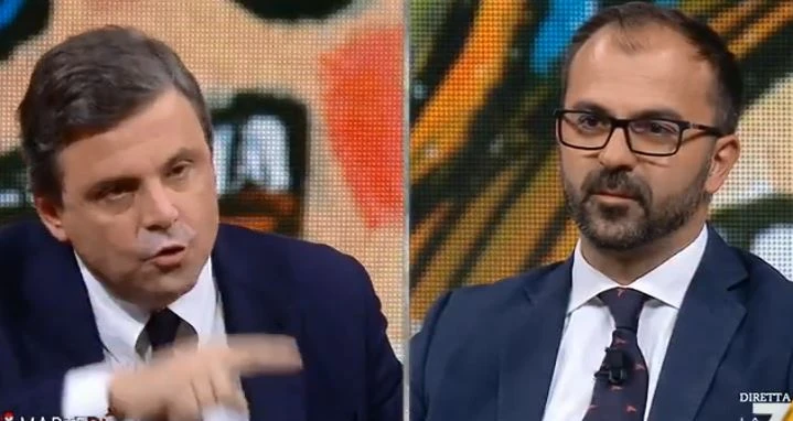 Ilva, Calenda inchioda Fioramonti e M5s: "Chi ci pensa, Beppe Grillo?". Il disastro italiano in un 10 secondi