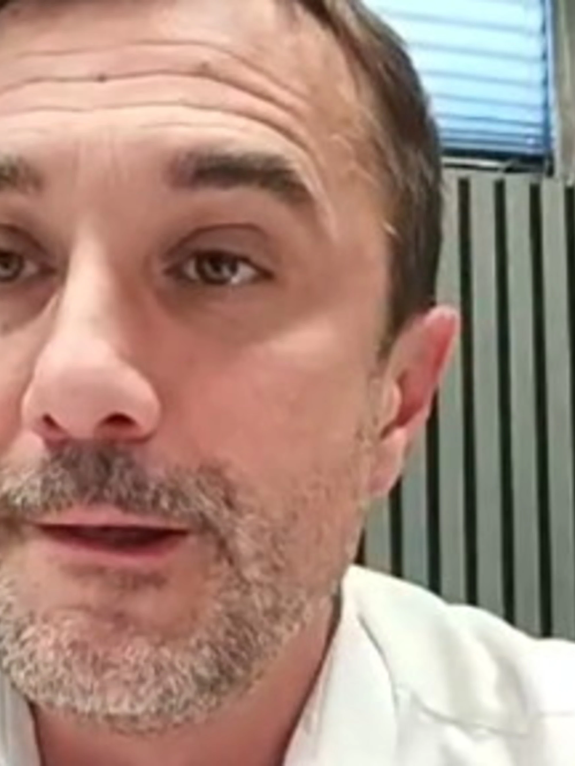 Compagno Falchi, dove ha portato Avs al 37%: l'uomo che terrorizza il Pd